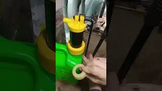 montare pompa de stropit pomi/vita/egume/installation of the pump for spraying tree/beef/vegetables
