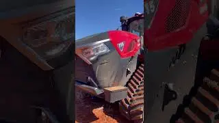 A quick little look around the Case IH 715 Steiger Quadtrac tractor. #caseih #tractor #Farming