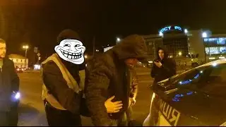 Обезумевшая полиция ломает водителя. Законный способ полапать мужика. Ч. 3