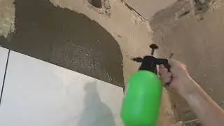 Укладка плитки в ванной без выравнивания.