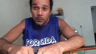 Como limpar regular e colocar cordas no violão !
