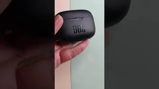 Meet the New JBL 230NC Wireless Earbuds | Gadget Times 