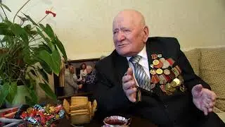 Руководитель Челябинской области Алексей Текслер и ветеран войны Анатолий Зотов, май 2019 г.