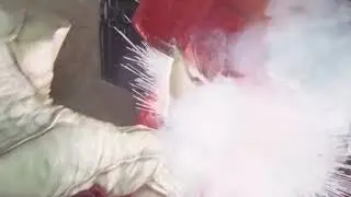 White Kaiju Tramples mecha! (Loop)