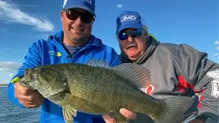 Forward Facing Sonar Smallmouth Bass on Deep Structure