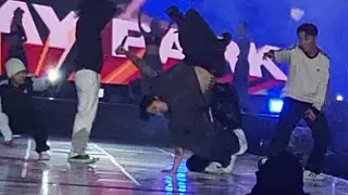 박재범이 빠지면 힙플페가 아니지 😎 우리가 빠지면 파티가 아니지