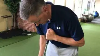 Dave Demonstrating Anchored and Unanchored Putting Strokes