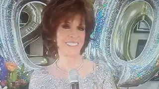 Deana Martin's 200th youtube show.
