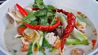 Bangkok Street Food Behind The Kitchen: Coconut Milk Soup with Chicken [HD]
