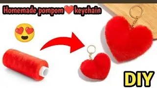 How to make pom pom keychain at home❤/keychain/diy woolen crafts/pompom keychain