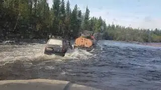 джип прикрывается Уралом