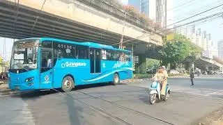 MB, Scene 377: Di Bawah Flyover Jl. K.H. Mas Mansyur. (Under the Flyover Jl. K.H. Mas Mansour).