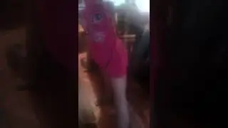 Я снял про свою двоюродною сестру