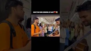 Singing in Metro With Cute Girls Reactions😍In Public @team_jhopdi_k  | #cutegirl #singing #metro