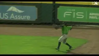 Justin Dean Insane Throw From Warning Track     |    QUICK MLB HITS