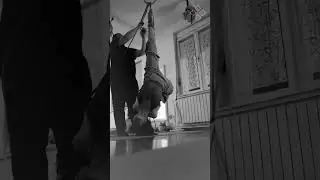 Single foot hang suspension inspired by 