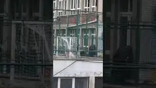 Тренутак хапшења малолетног масовног убице.