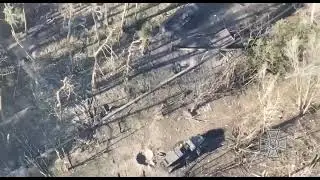 Операторы БПЛА помогают артиллеристам уничтожать