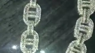 GUCCI MANE SHOWS OFF INSANELY EXPENSIVE CHAIN