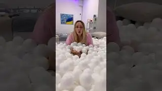 СЫН ПРИВЁЛ ДОМОЙ ДЕВУШЕК #funnysongs #humor #жиза #comedymusic #comedy #fakemusic #music #funny