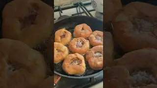 Вкусная минутка😍 Жареные беляши с мясом 💥 #cooking #food #еда #жареныепирожки