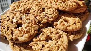 Хрустящее печенье с арахисом.