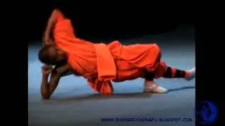 Shaolin exhibition, 2006/ Выступление монахов в Шаолине, 2006