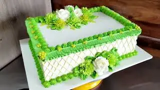 Decoração de bolo com Chantilly Amélia