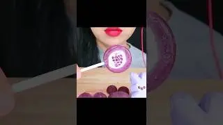 ASMR PURPLE FOODS 풍선껌, 포도캔디 BUBBLE GUM, GRAPE CADNY #asmr #shorts #mukbang  #purple #desserts