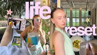 KEEPING A GOOD ROUTINE IN THE SUMMER (decluttering, yoga, friends, and more)