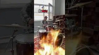 Горит барабан, от моего таланта 😂#ильяака