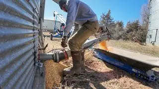 1970's Technology moving Grain