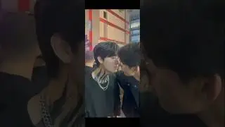 bl Kissing a friend 😘💏 