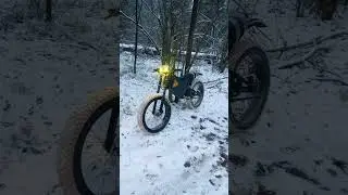 электробайк и первый снег