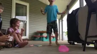 Popping a balloon 🎈 (very satisfying)