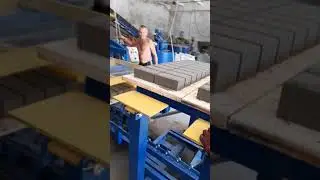 Вибропресс КВП-858-2ПА, производство тротуарной плитки "кирпичик" 100*200*80