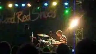 Blood Red Shoes - Doesn't Matter Much