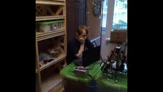 Сняли офис а в нём такие окна