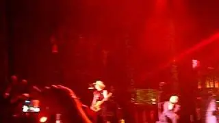 R.E.M. Losing my religion (live at the Voodoo festival 2008 New Orleans)