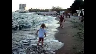 Дети и море.
