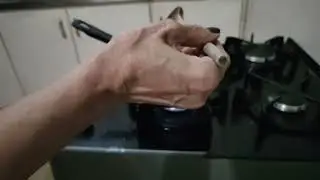 a pessoa que você ama pensa em você 24 horas vindo para você dócil meigo (a)nas suas mãos