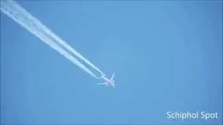 British Airways and Air India B787-8 Contrail (Schiphol Spot)