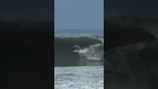 Slow motion backside barrel 👌🏼 #surfelsalvador #surfing #surf #surfculture #surfer #surfskate