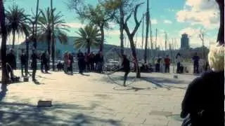 Street actors at La Barceloneta