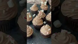 Hot Cocoa Cupcakes 