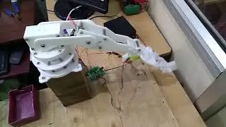 Pick And Place Robot Using Raspberry Pi - 1Crore Projects