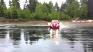 Drifting my 1965 VW Beetle (40hp)