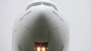 777 loud wake turbulence 'howl'
