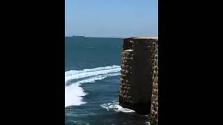 עכו העתיקה, קפיצה לים מהחומה 5