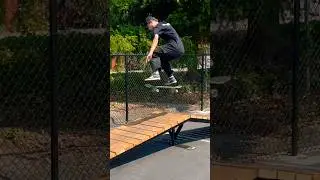Skated a new park today, this was an interesting feature 🔎 #skateboard #skateclips #skatetricks